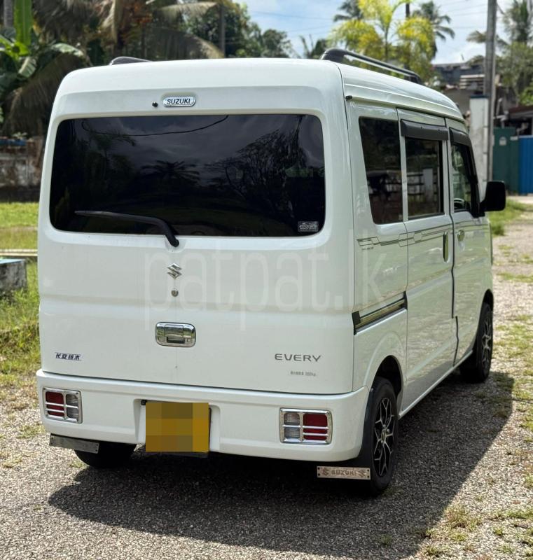 Advertisement image 6