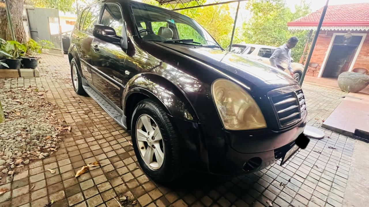 SsangYong Rexton 2008 - பயன்படுத்தப்பட்டது SUV sale in Sri Lanka - patpat.lk
