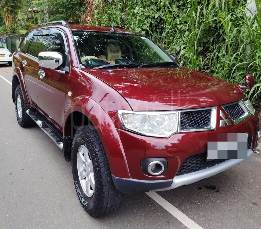 Mitsubishi Montero 2012 - பயன்படுத்தப்பட்டது SUV sale in Sri Lanka - patpat.lk