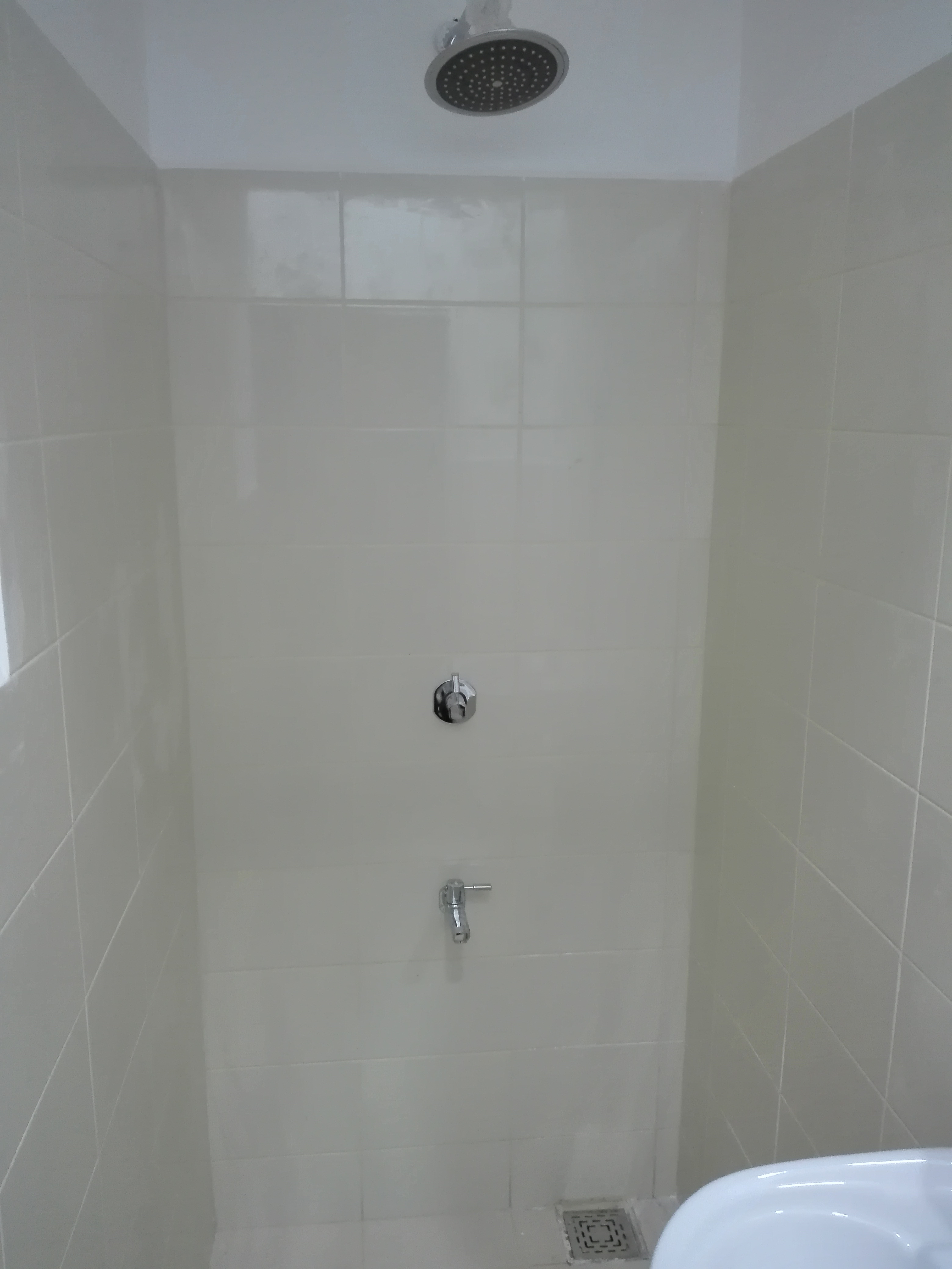 Unfurnished Apartment for Rent in Slave Island (Colombo 02)