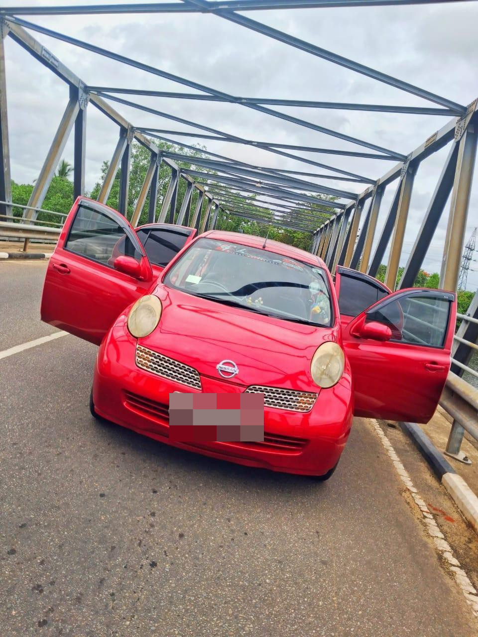 Nissan March 2002 - பயன்படுத்தப்பட்டது கார் sale in Sri Lanka - patpat.lk