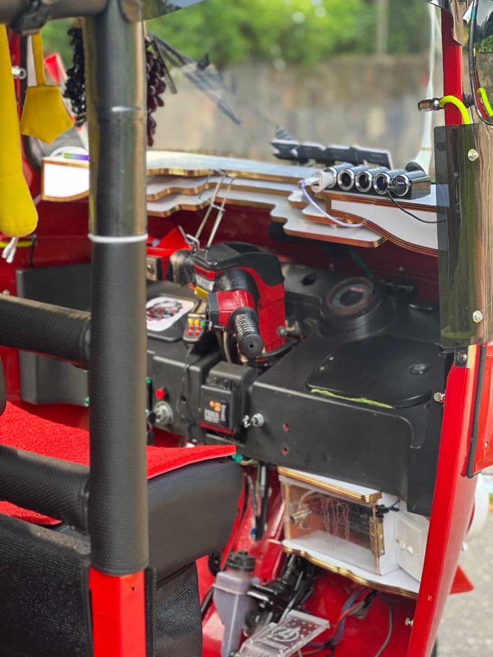 Bajaj Three Wheel 2013 - භාවිතා කරන ලද ත්‍රිරෝද රථය sale in Sri Lanka - patpat.lk