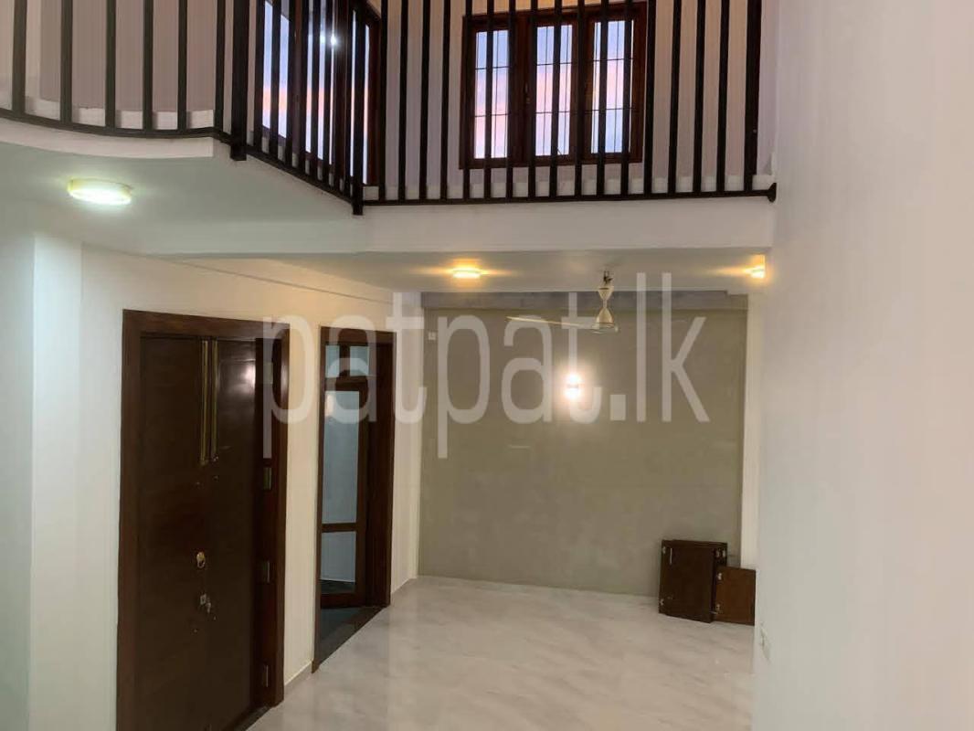 House for Sale in Athurugiriya