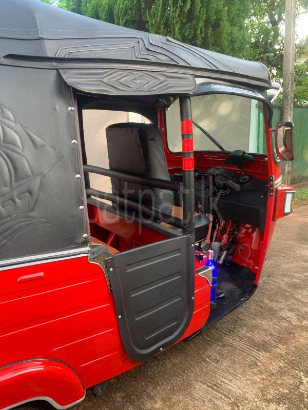 Bajaj Three Wheel 2010 - பயன்படுத்தப்பட்டது முச்சக்கர வண்டி sale in Sri Lanka - patpat.lk