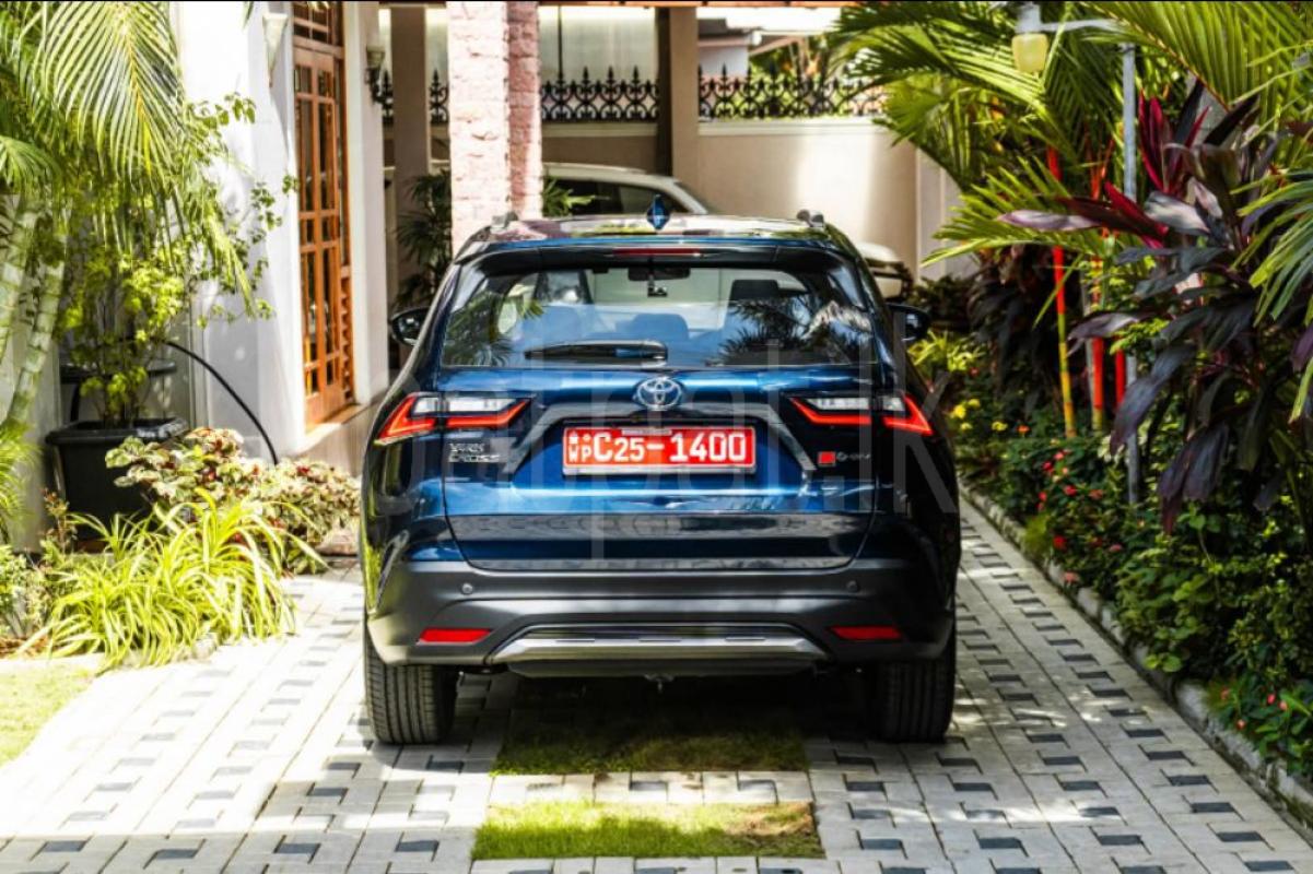 Advertisement image 6