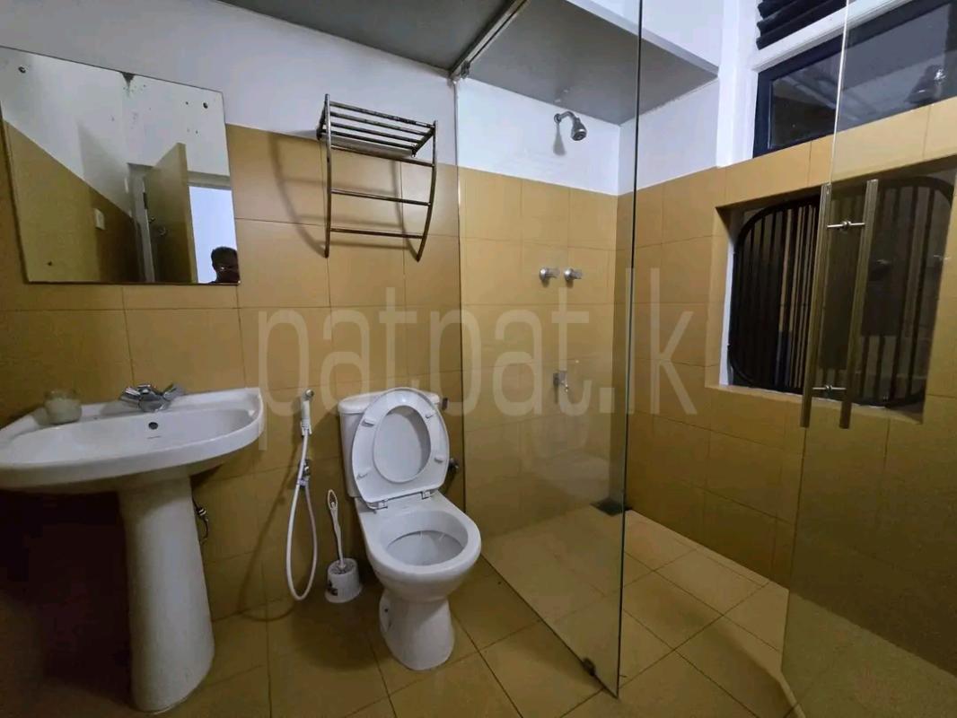 House for Sale in Talawatugoda