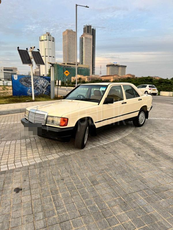 Mercedes Benz W Class 1992 - Used Car sale in Sri Lanka - patpat.lk