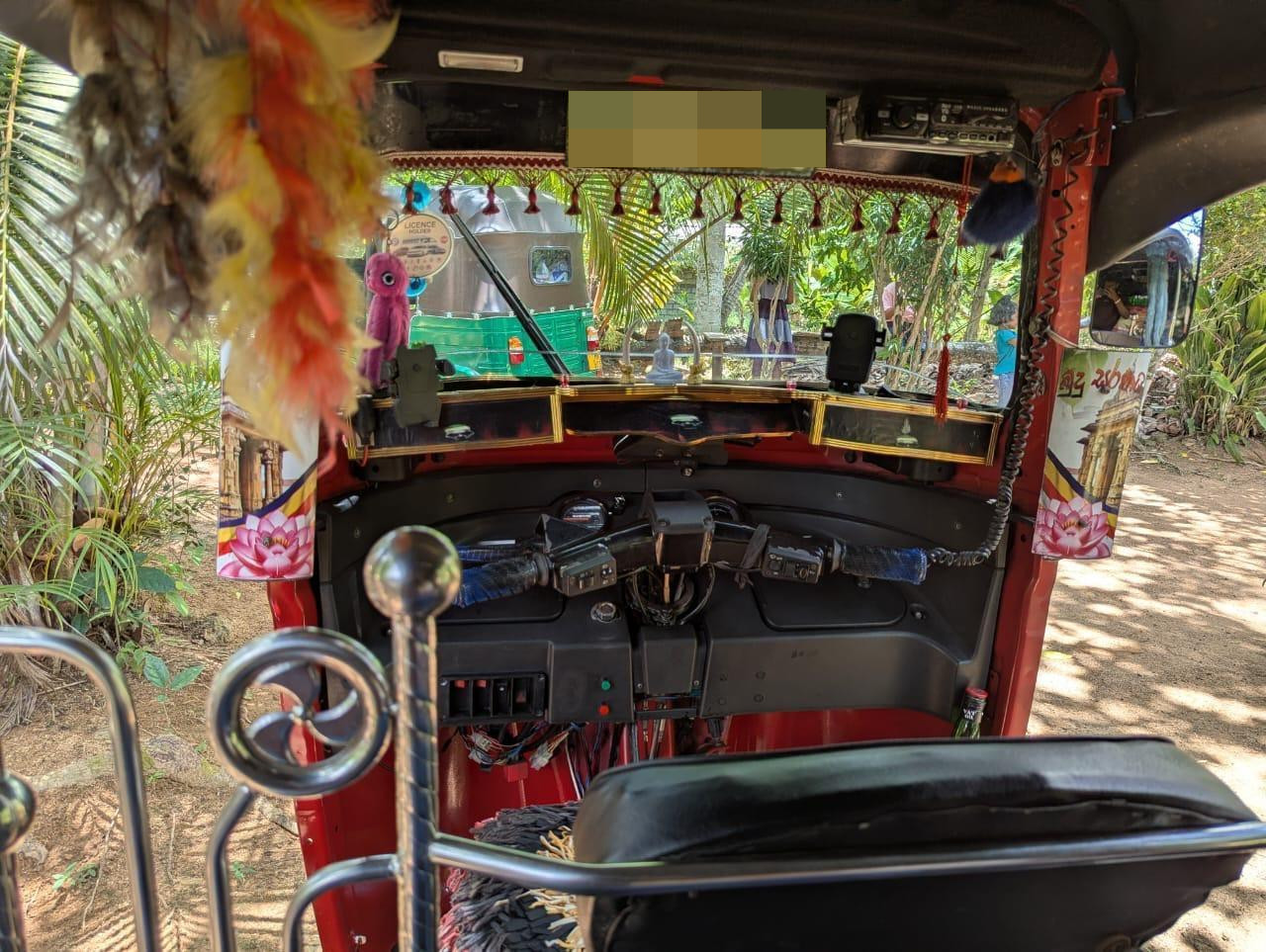 Bajaj Three Wheel 2015 - பயன்படுத்தப்பட்டது முச்சக்கர வண்டி sale in Sri Lanka - patpat.lk