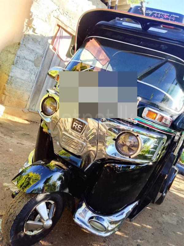 Bajaj Three Wheel 2014 - பயன்படுத்தப்பட்டது முச்சக்கர வண்டி sale in Sri Lanka - patpat.lk