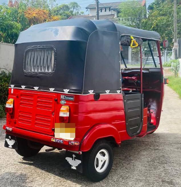 Bajaj Three Wheel 2006 - பயன்படுத்தப்பட்டது முச்சக்கர வண்டி sale in Sri Lanka - patpat.lk