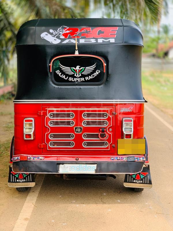 Bajaj Three Wheel 2017 - பயன்படுத்தப்பட்டது முச்சக்கர வண்டி sale in Sri Lanka - patpat.lk