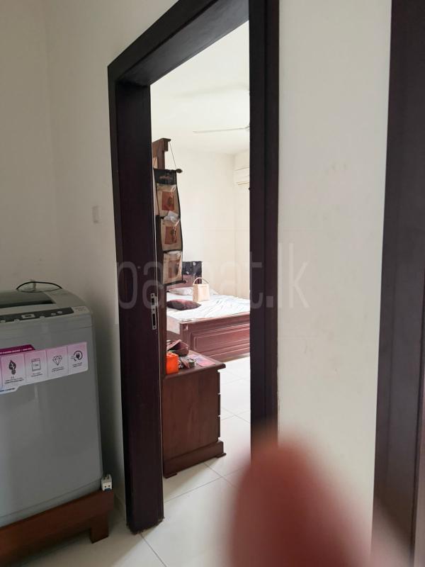Furnished Apartment for Sale in Bambalapitiya (Colombo 04)