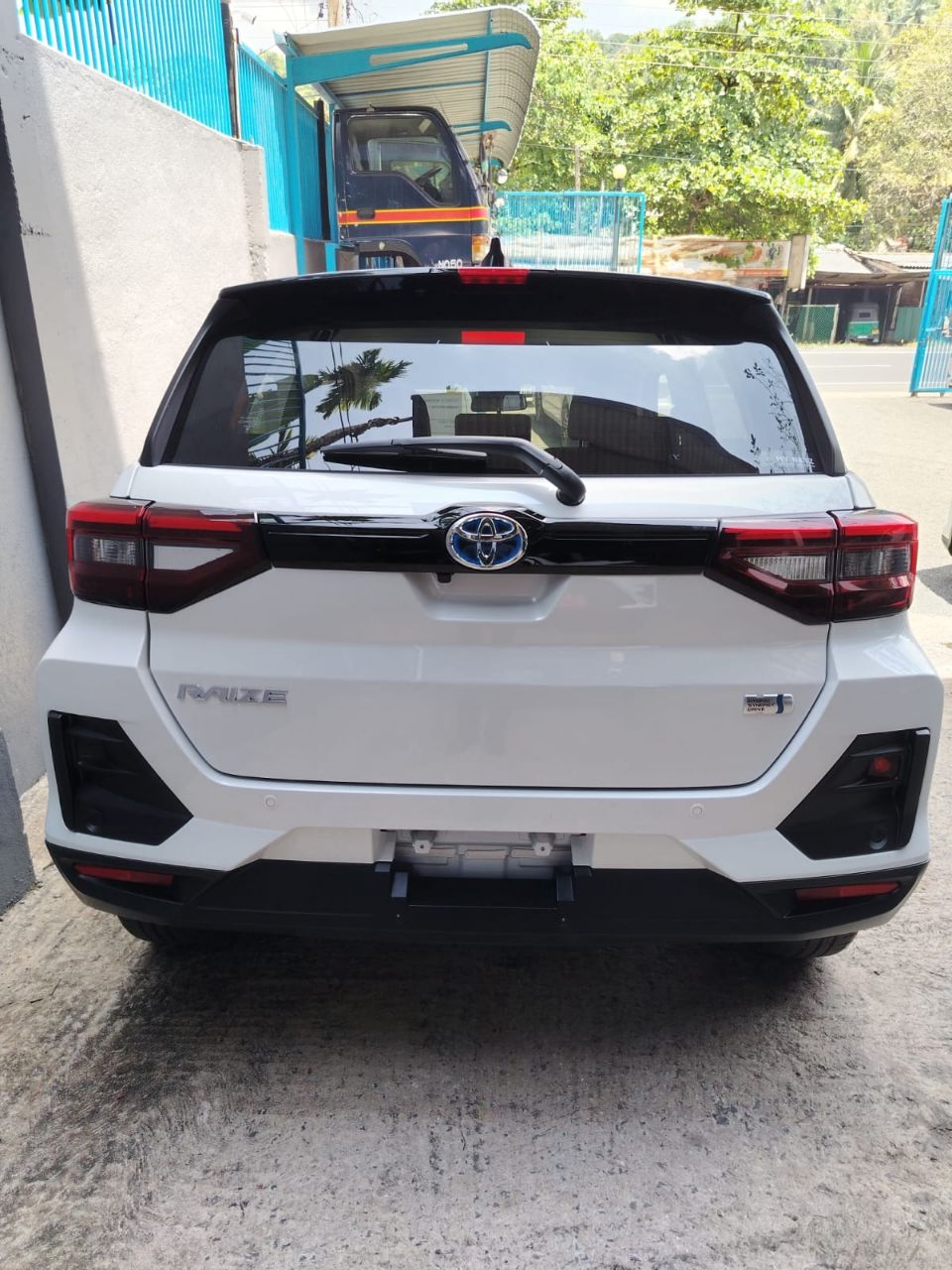 Advertisement image 6