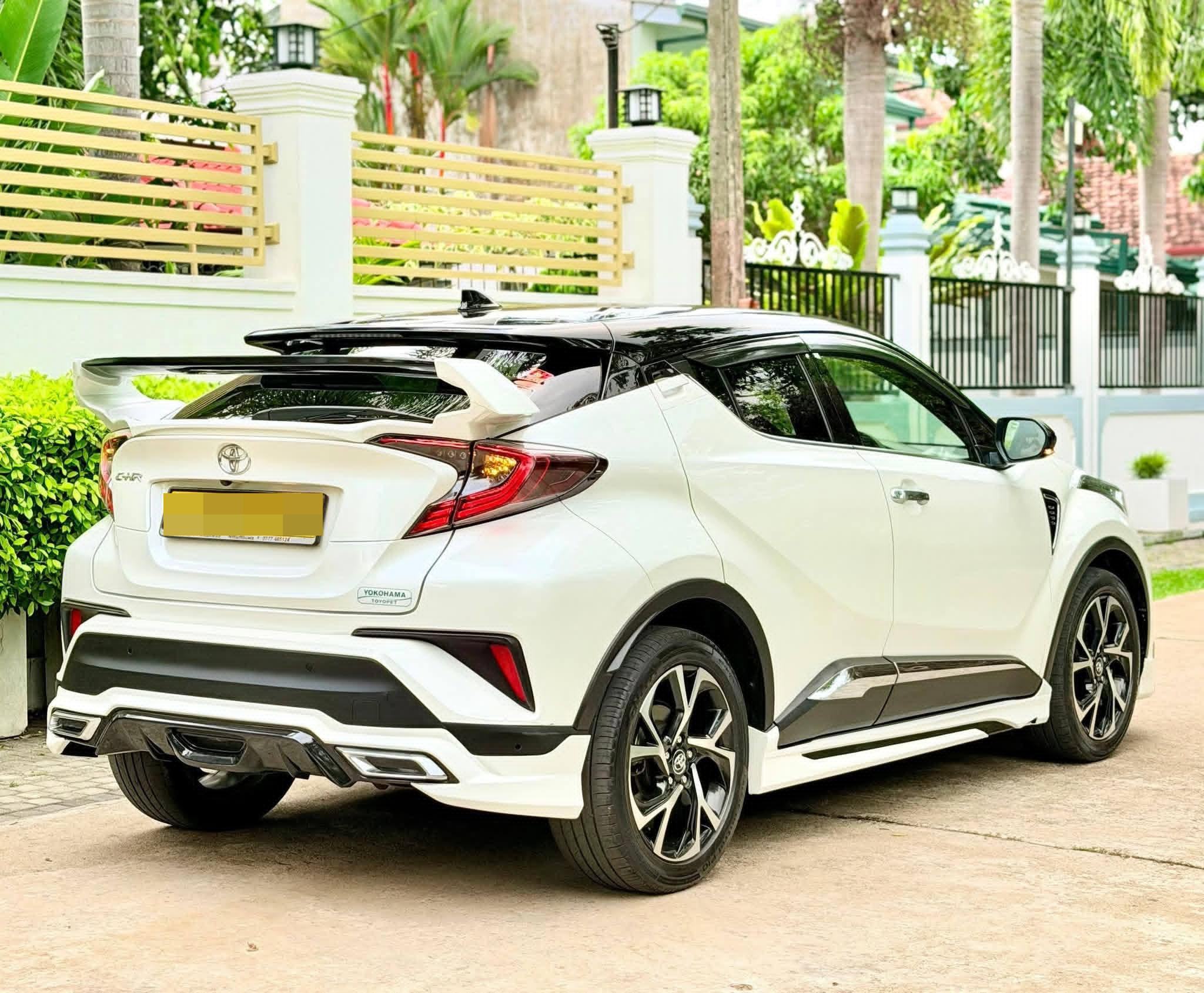 Toyota CHR 2017 - பயன்படுத்தப்பட்டது SUV sale in Sri Lanka - patpat.lk