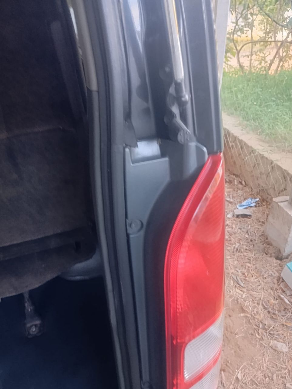 Toyota Hiace 2006 - Used Van sale in Sri Lanka - patpat.lk