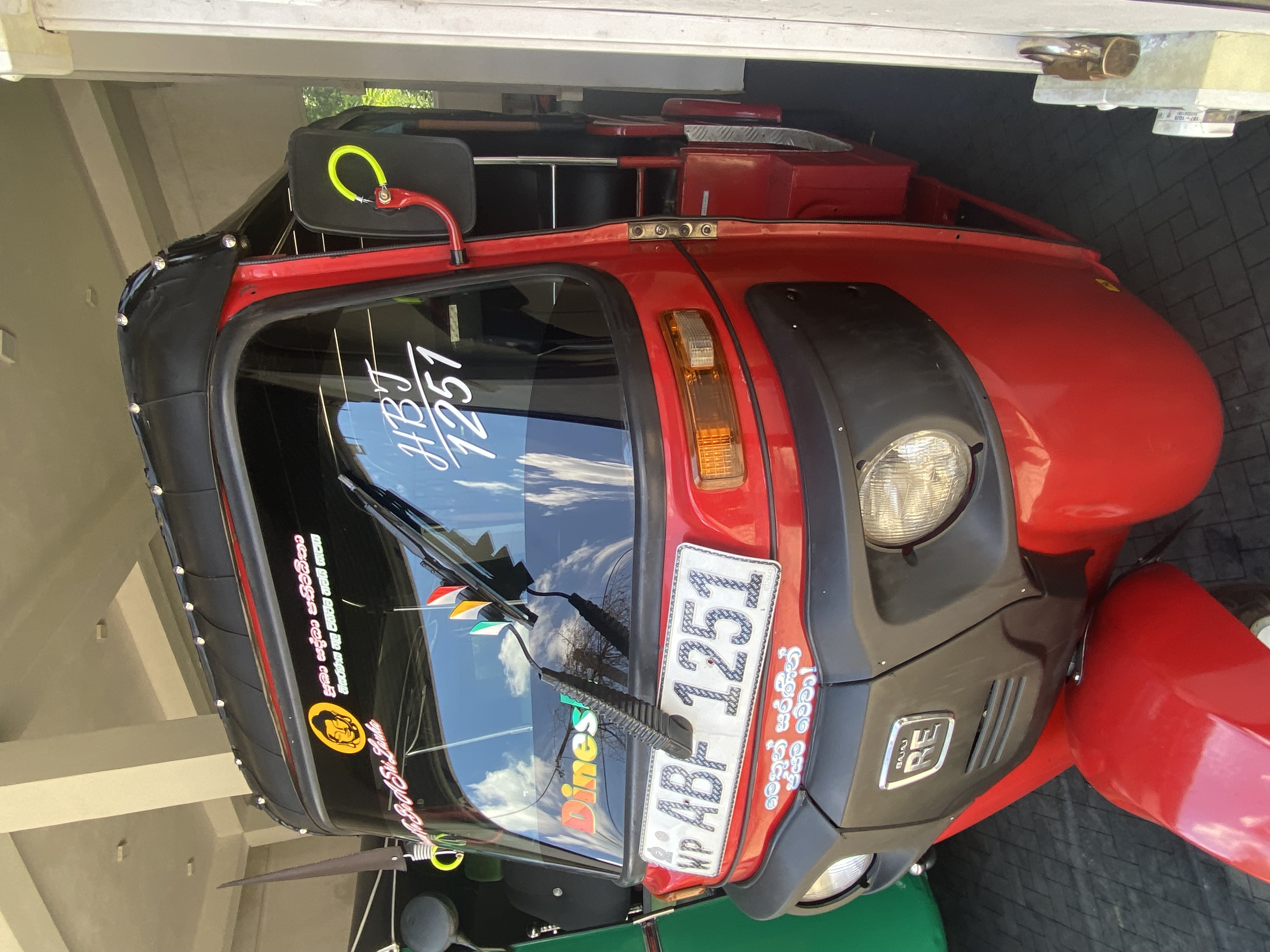 Bajaj Three Wheel 2015 - භාවිතා කරන ලද ත්‍රිරෝද රථය sale in Sri Lanka - patpat.lk