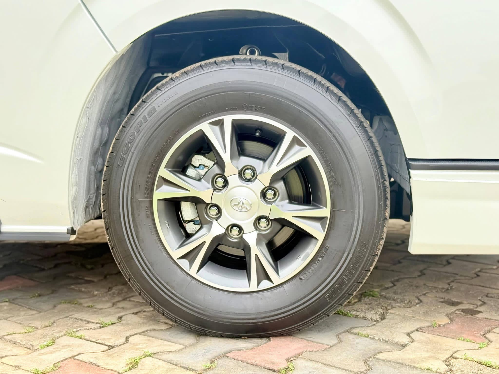 Advertisement image 5