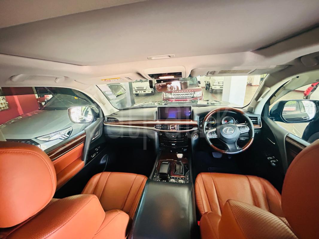 Lexus LX 2018 - பயன்படுத்தப்பட்டது SUV sale in Sri Lanka - patpat.lk