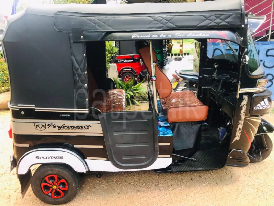Bajaj Three Wheel 2015 - மறுசீரமைக்கப்பட்டது முச்சக்கர வண்டி sale in Sri Lanka - patpat.lk