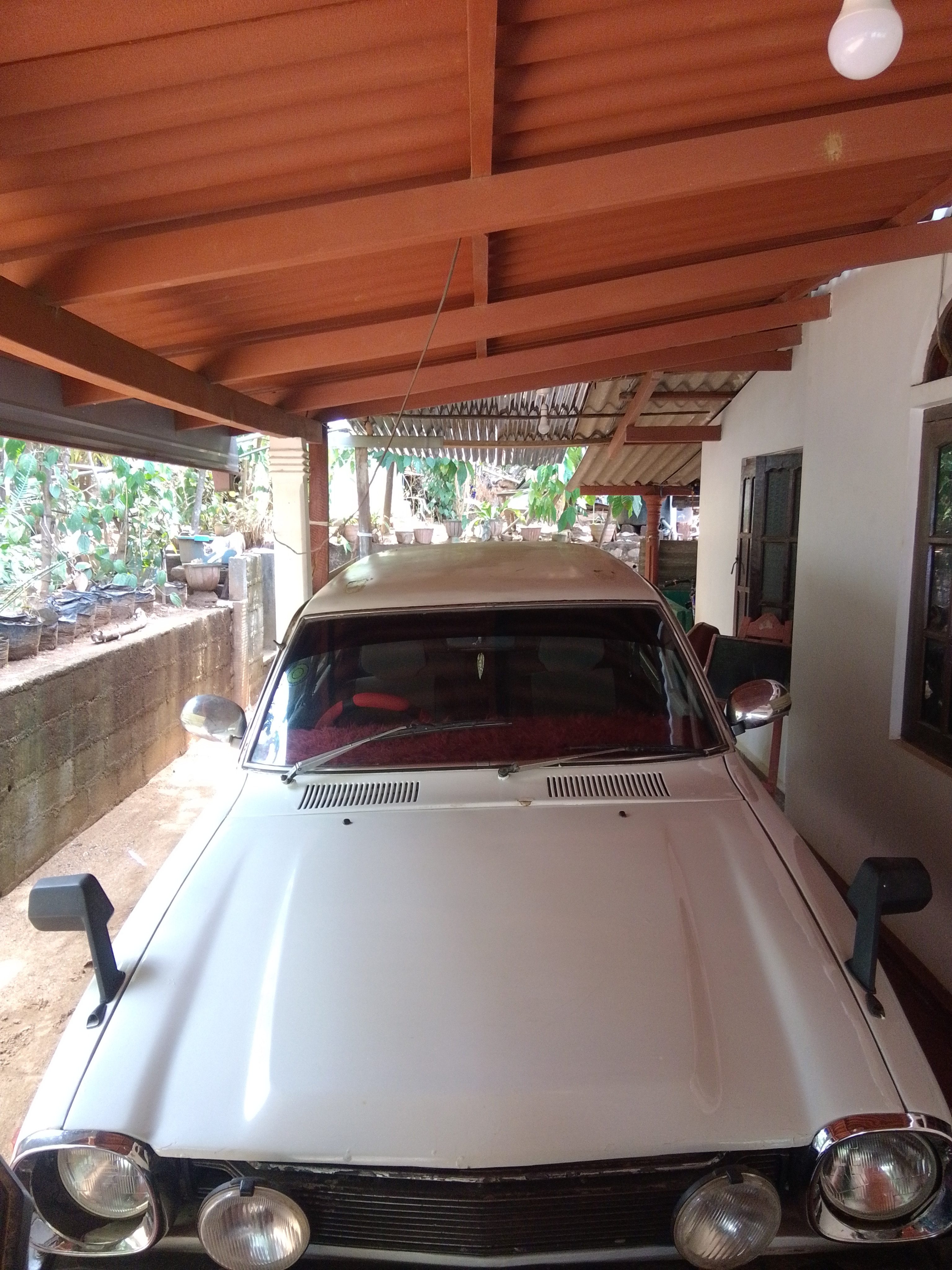 Mitsubishi Lancer 1981 - பயன்படுத்தப்பட்டது கார் sale in Sri Lanka - patpat.lk