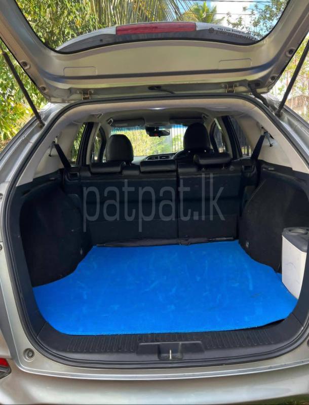 Honda Shuttle 2015 - பயன்படுத்தப்பட்டது கார் sale in Sri Lanka - patpat.lk