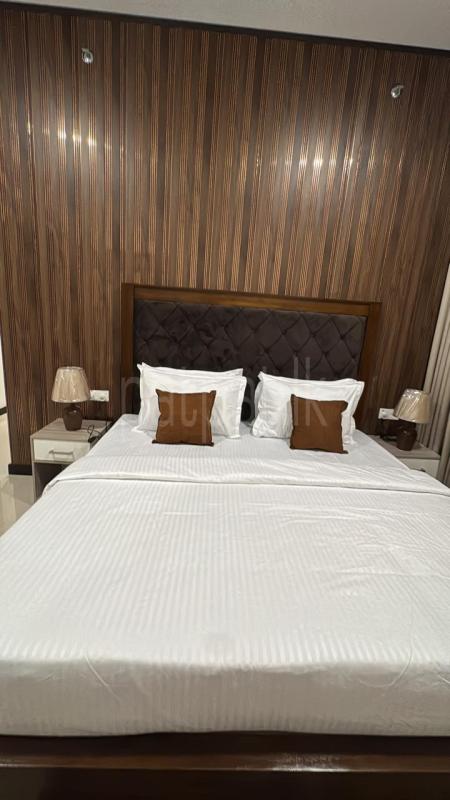  Apartment for Rent in Slave Island (Colombo 02)