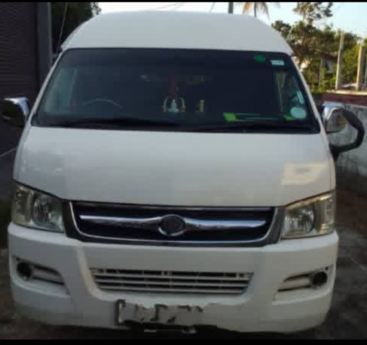 Toyota Hiace 2015 ads-image-1