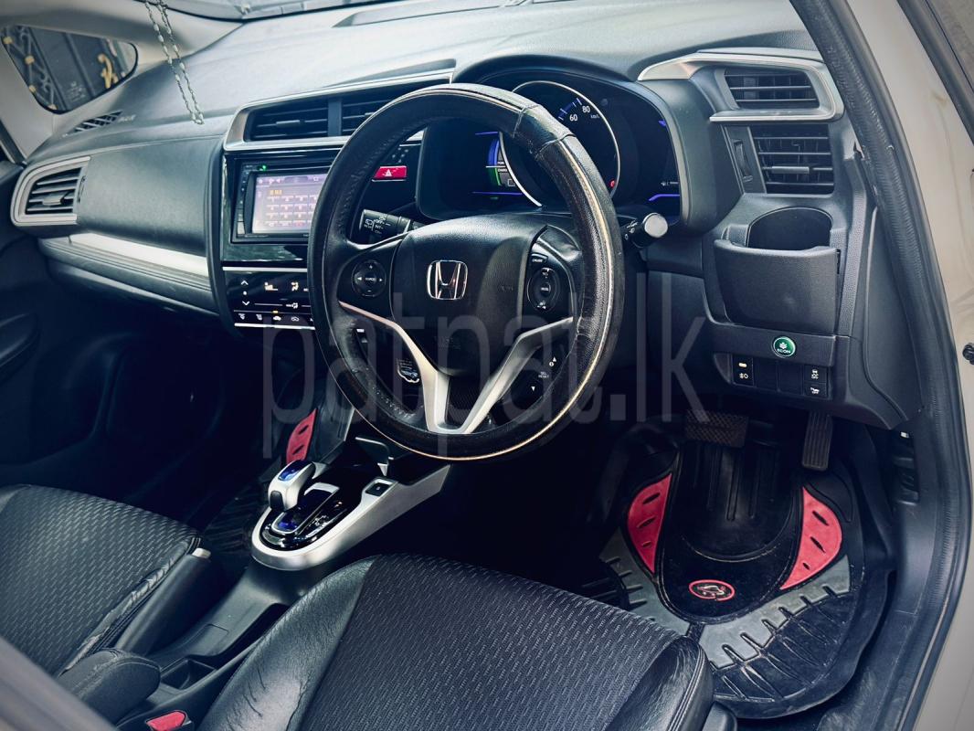 Honda Fit 2014 - பயன்படுத்தப்பட்டது கார் sale in Sri Lanka - patpat.lk