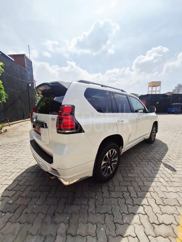 Advertisement image 6