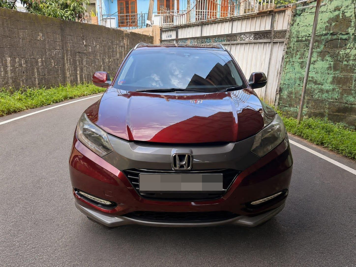 Honda Vezel 2014 - Used SUV sale in Sri Lanka - patpat.lk