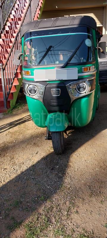 Bajaj 4 stroke 2016 - Used Three wheeler sale in Sri Lanka - patpat.lk