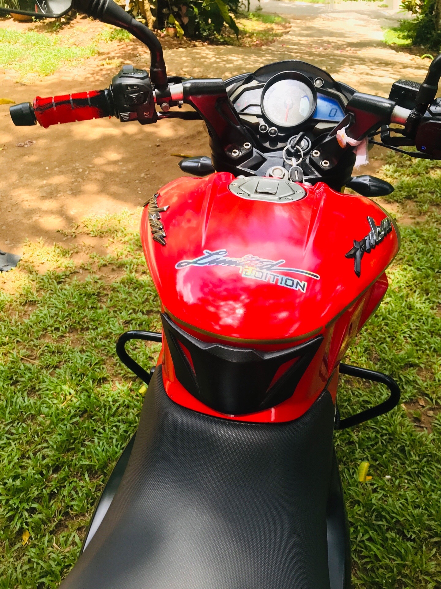 Bajaj Pulsar 2017 - பயன்படுத்தப்பட்டது பைக் sale in Sri Lanka - patpat.lk