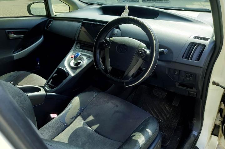 Toyota Prius 2013 - Used Car sale in Sri Lanka - patpat.lk