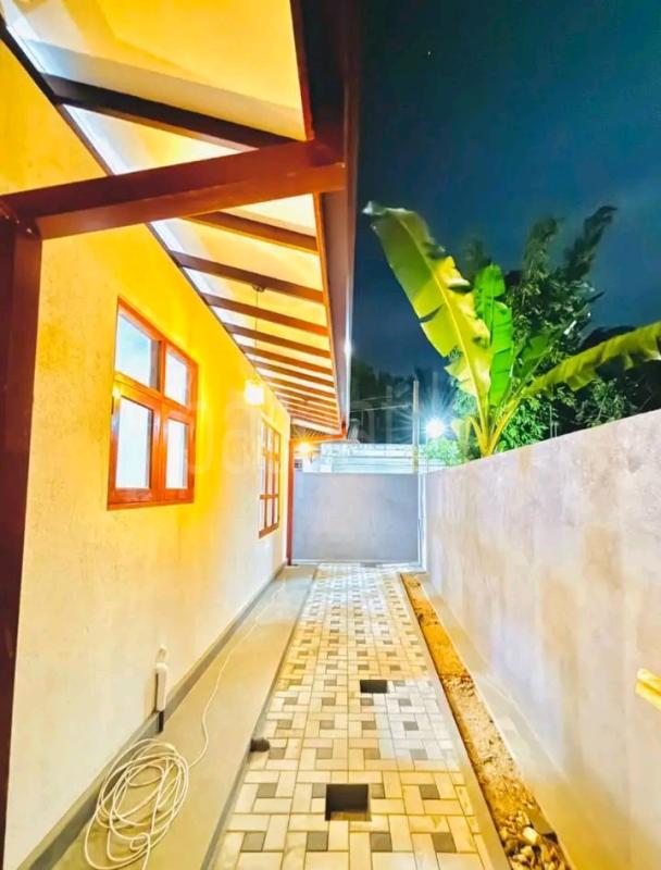 House for Sale in Athurugiriya