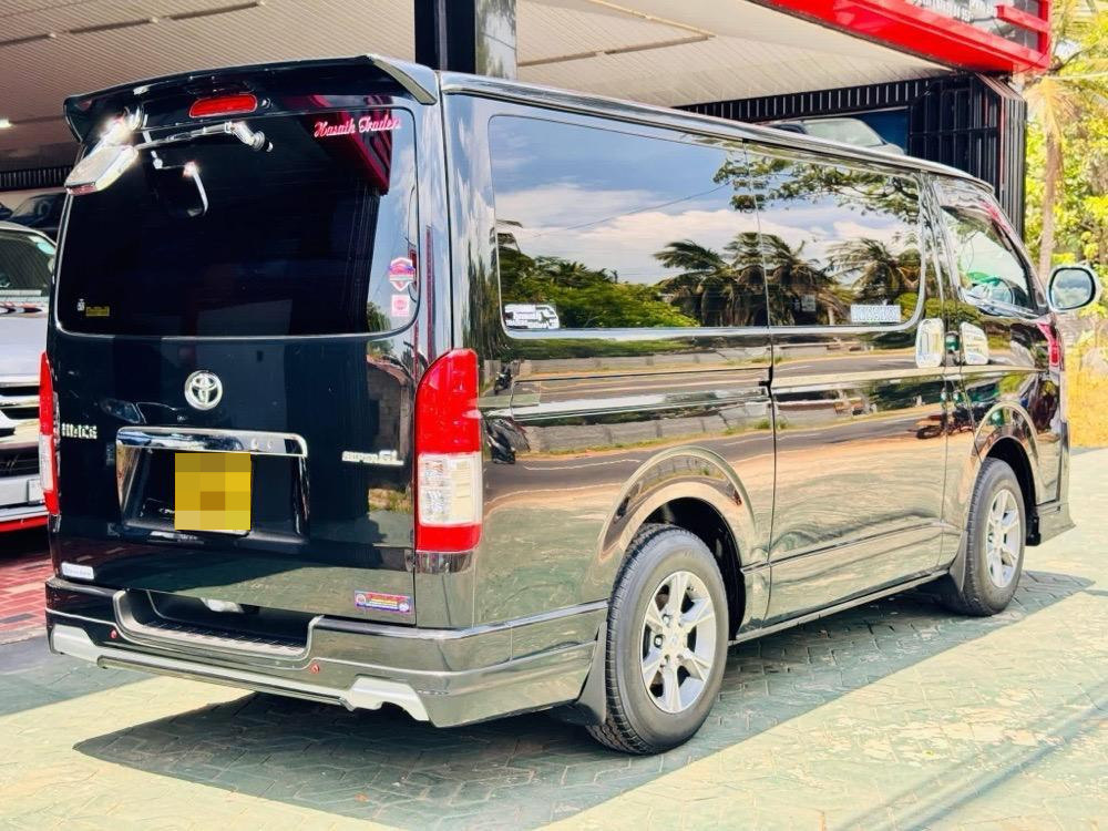 Toyota Hiace 2015 - Used Van sale in Sri Lanka - patpat.lk