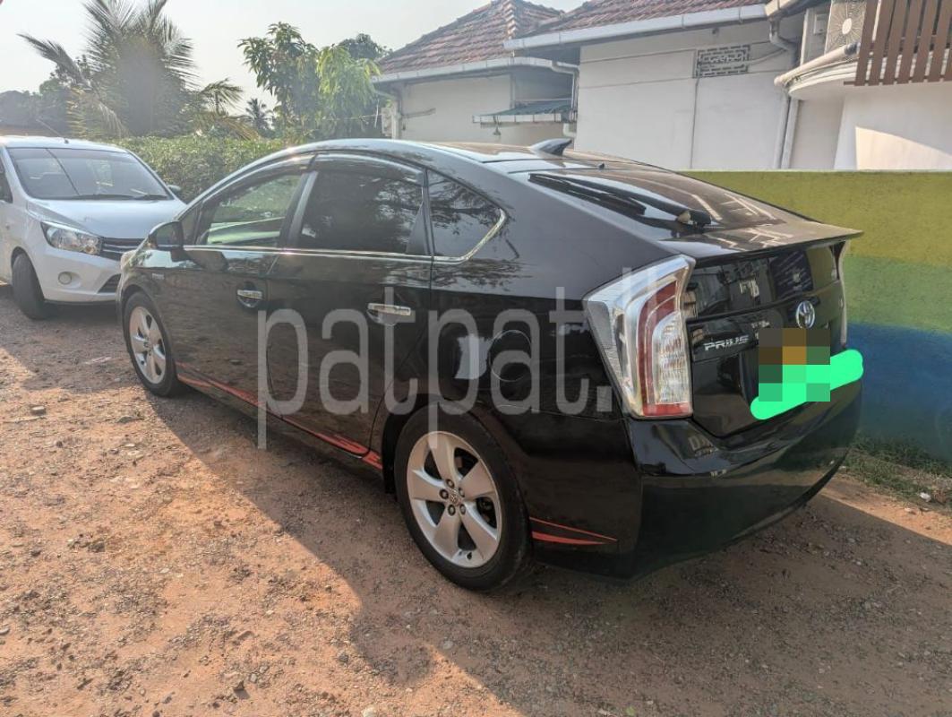 Toyota Prius 2013 - Used Car sale in Sri Lanka - patpat.lk