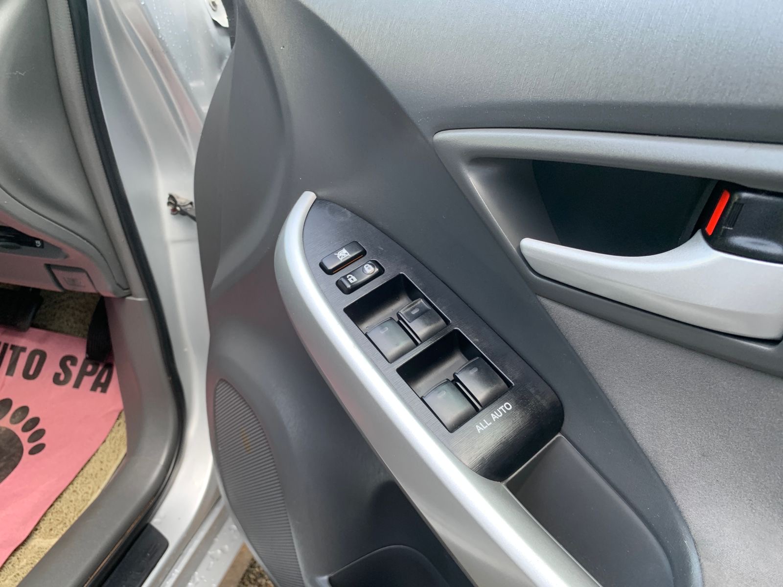 Toyota Prius 2012 - Used Car sale in Sri Lanka - patpat.lk