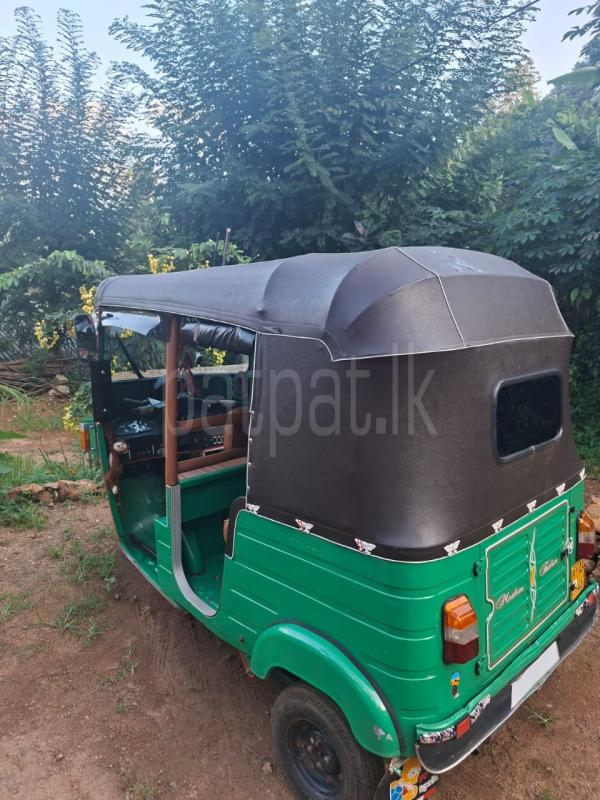 Bajaj Three Wheel 2012 - பயன்படுத்தப்பட்டது முச்சக்கர வண்டி sale in Sri Lanka - patpat.lk