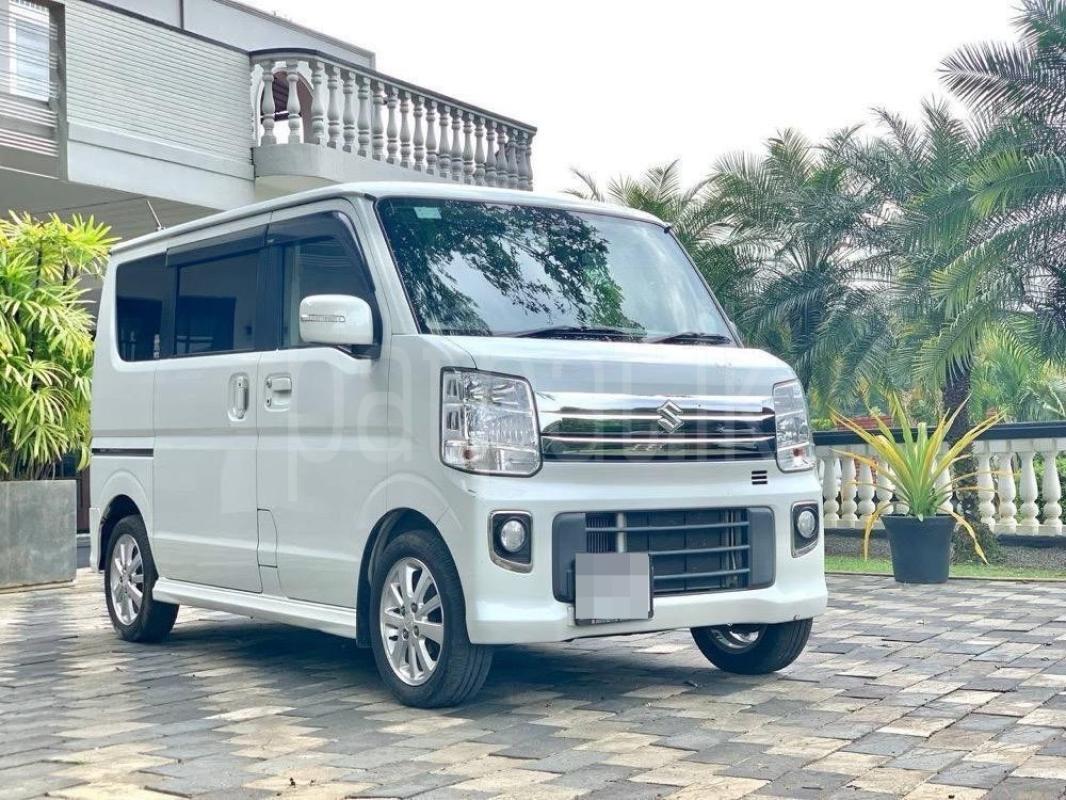 Advertisement image 1