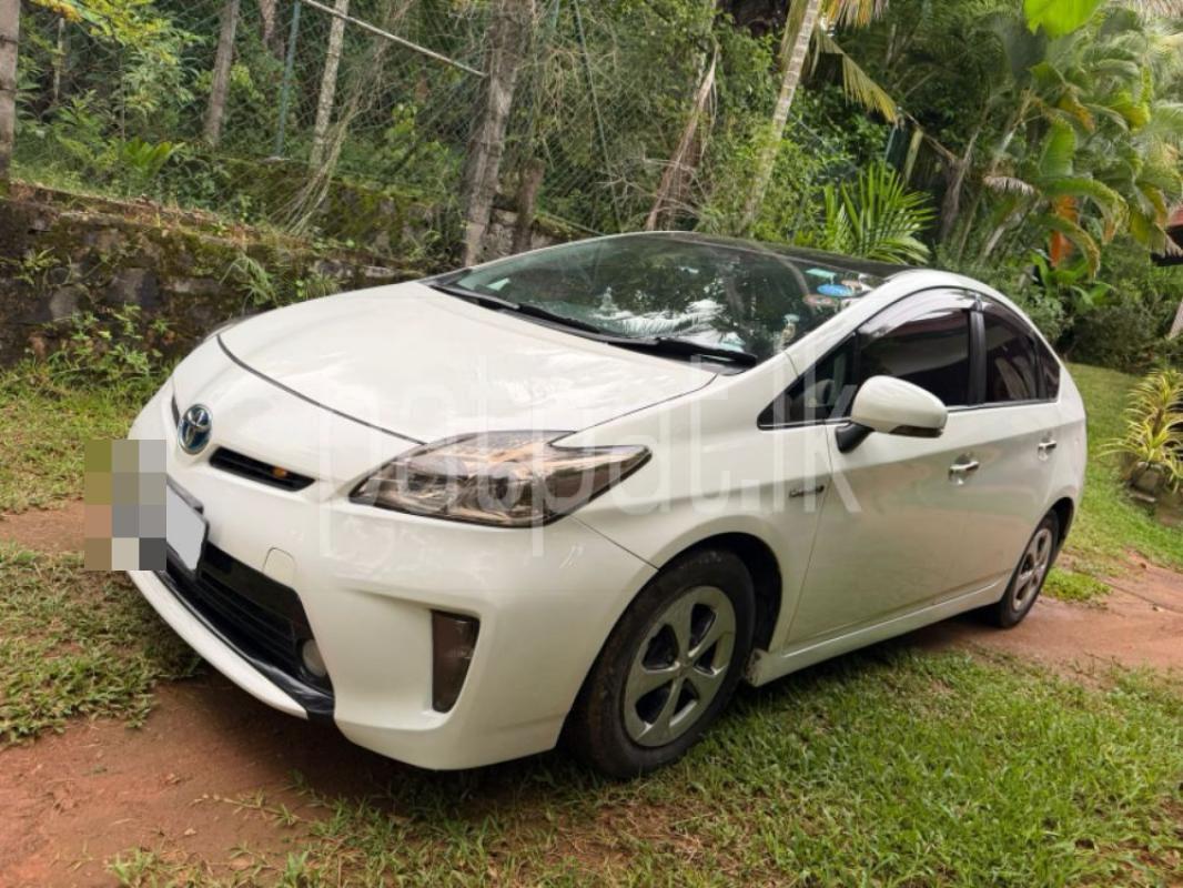 Toyota Prius 2011 - Used Car sale in Sri Lanka - patpat.lk