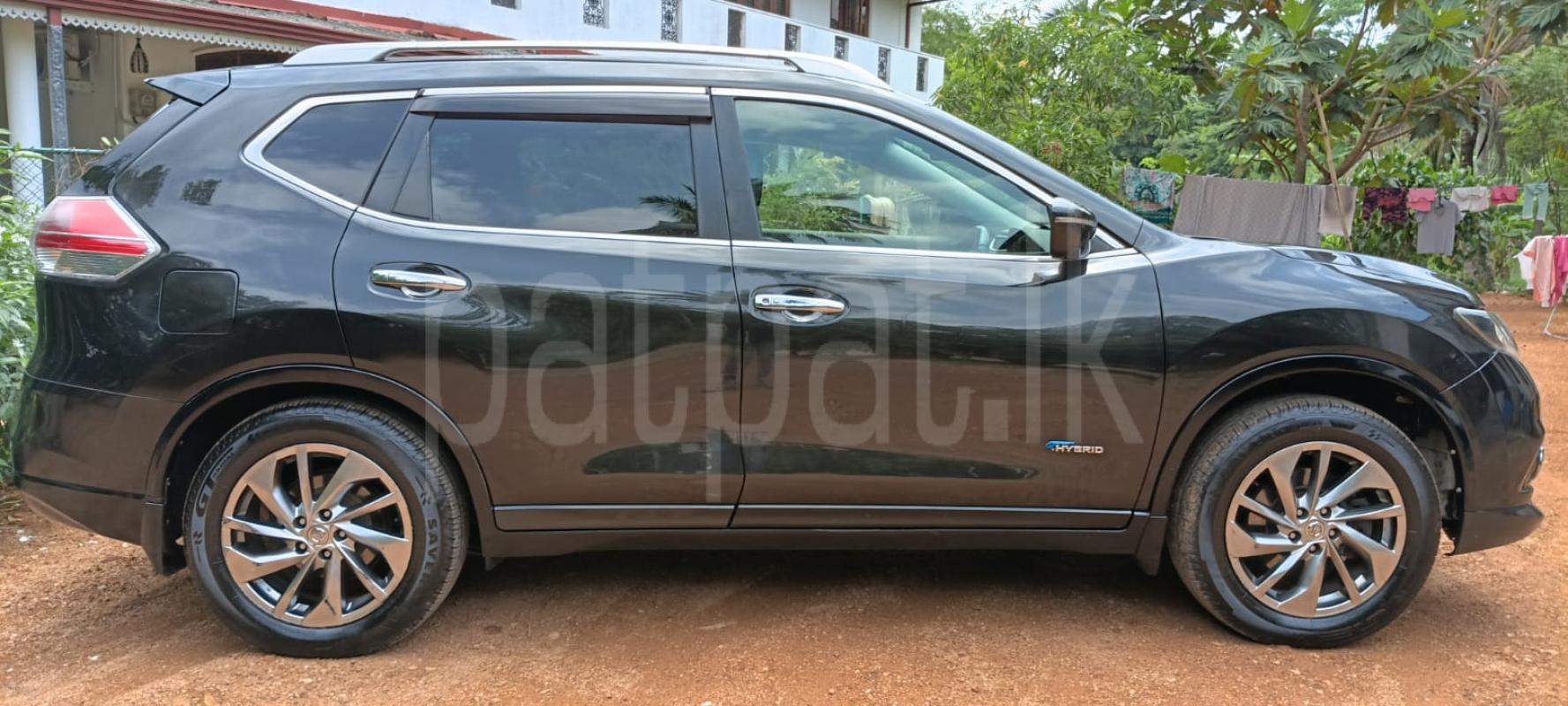 Nissan X Trail 2015 - Used SUV sale in Sri Lanka - patpat.lk