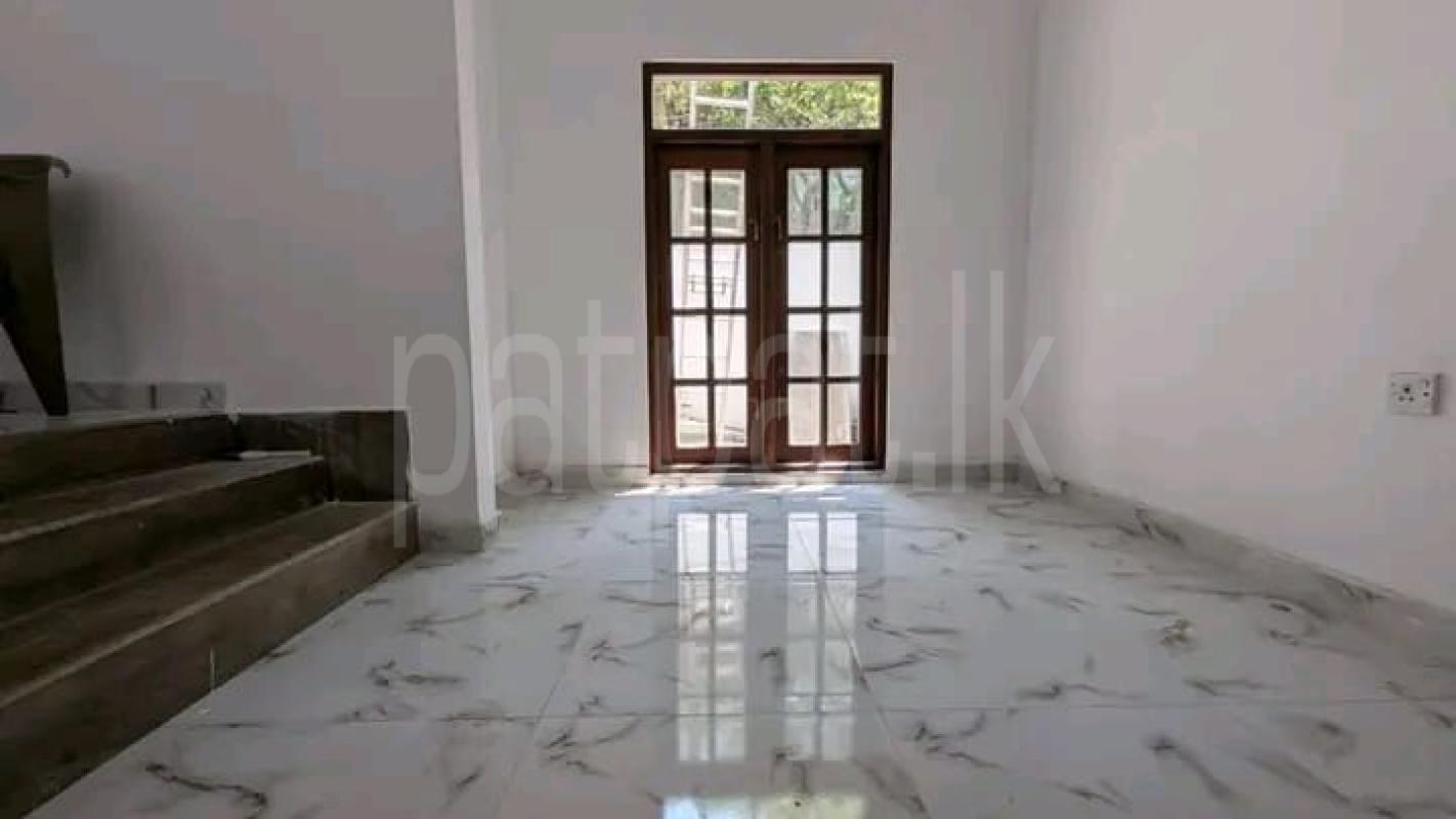 House for Sale in Athurugiriya ads-image-1