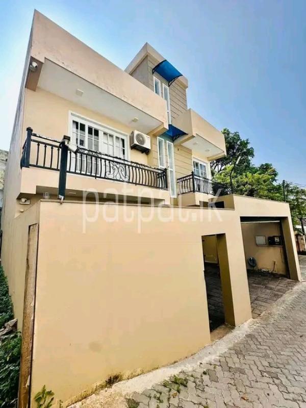 Advertisement image 6