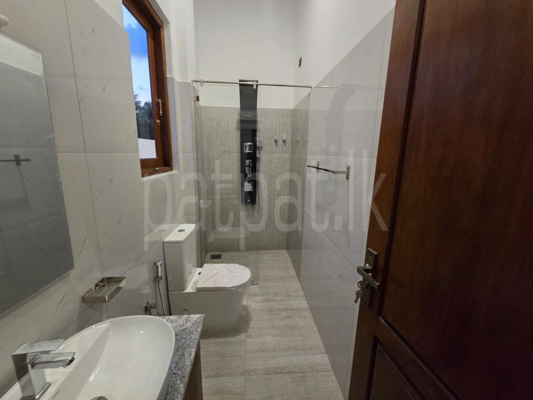House for Sale in Negombo ads-image-1