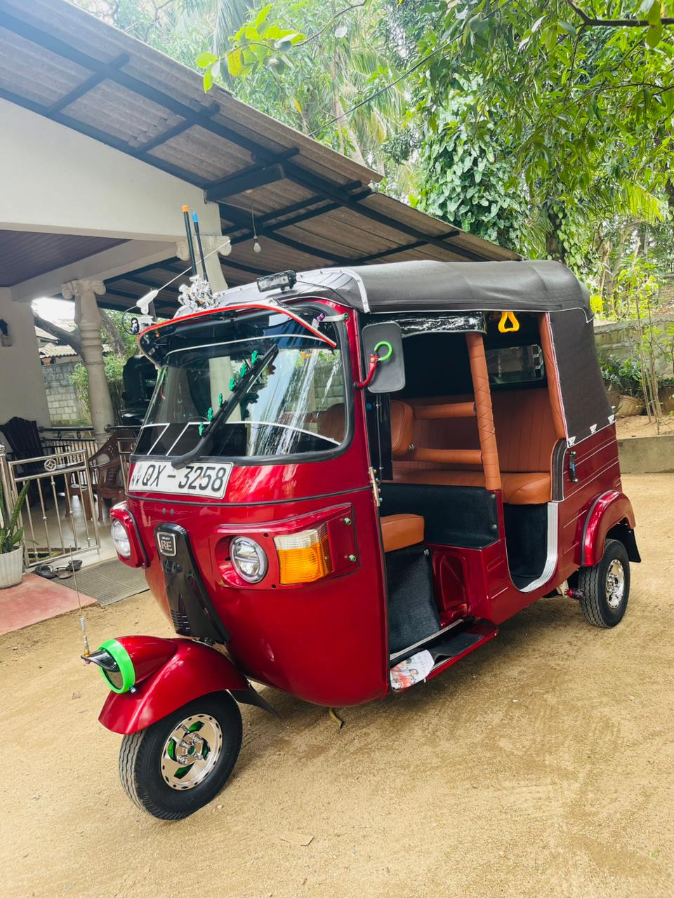 Bajaj Three Wheel 2010 - பயன்படுத்தப்பட்டது முச்சக்கர வண்டி sale in Sri Lanka - patpat.lk