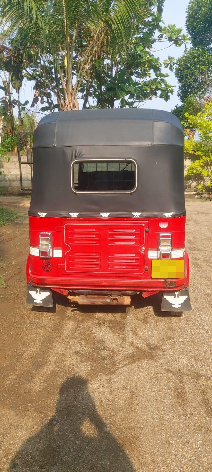 Bajaj Three Wheel 2011 - භාවිතා කරන ලද ත්‍රිරෝද රථය sale in Sri Lanka - patpat.lk