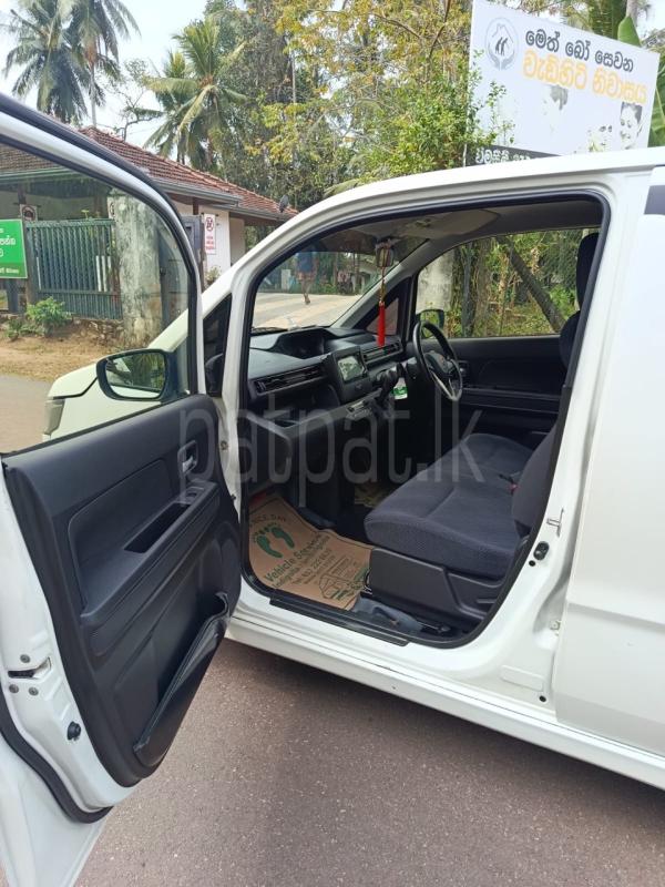 Advertisement image 6