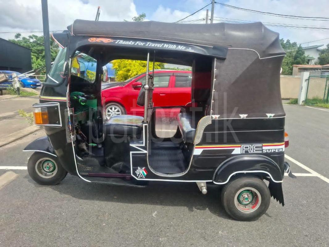 Bajaj 4 stroke 2010 - பயன்படுத்தப்பட்டது முச்சக்கர வண்டி sale in Sri Lanka - patpat.lk