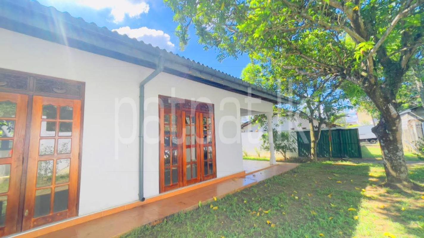 House for Sale in Talawatugoda