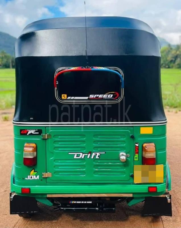 Bajaj 2 stroke 2008 - பயன்படுத்தப்பட்டது முச்சக்கர வண்டி sale in Sri Lanka - patpat.lk